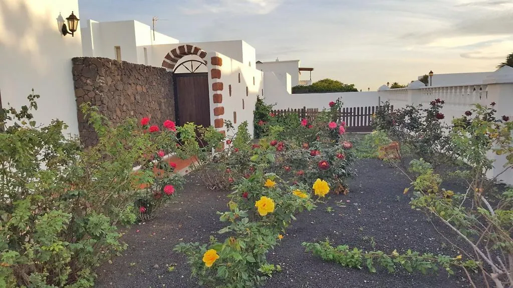 Villa Rosales Tahiche 0*,  Spain